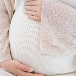 手机业务📀：三星份额稳固♋🍡，AI手机成新🧶战场 🤰💸尽管面临供应逆风🏃‍♀️👼